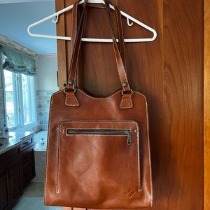 Gently used excellent condition Patricia nash  purse.